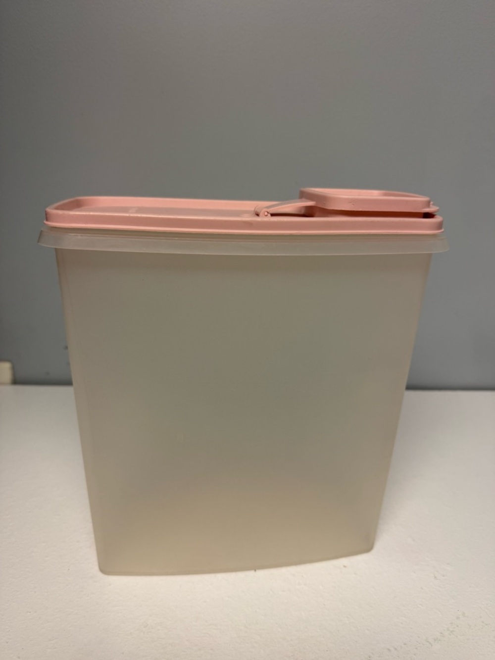Vintage Tupperware Modular Mates Oval 4 Pink Pour-All Flip Top Lid 1590-6 158